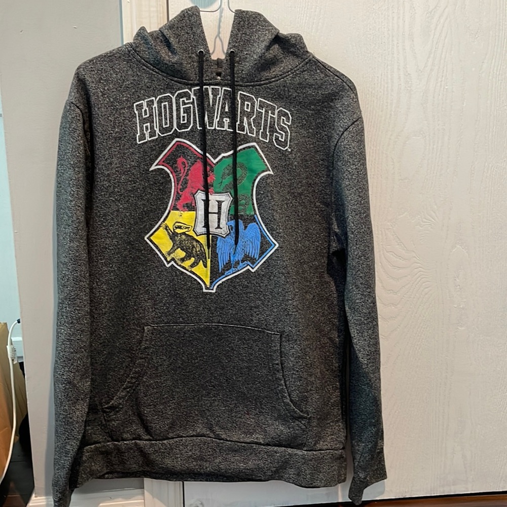 Hogwarts hooded pullover
